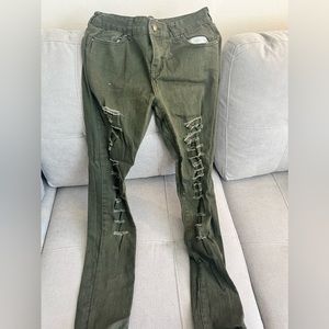 Size 9 army color skinny jeans